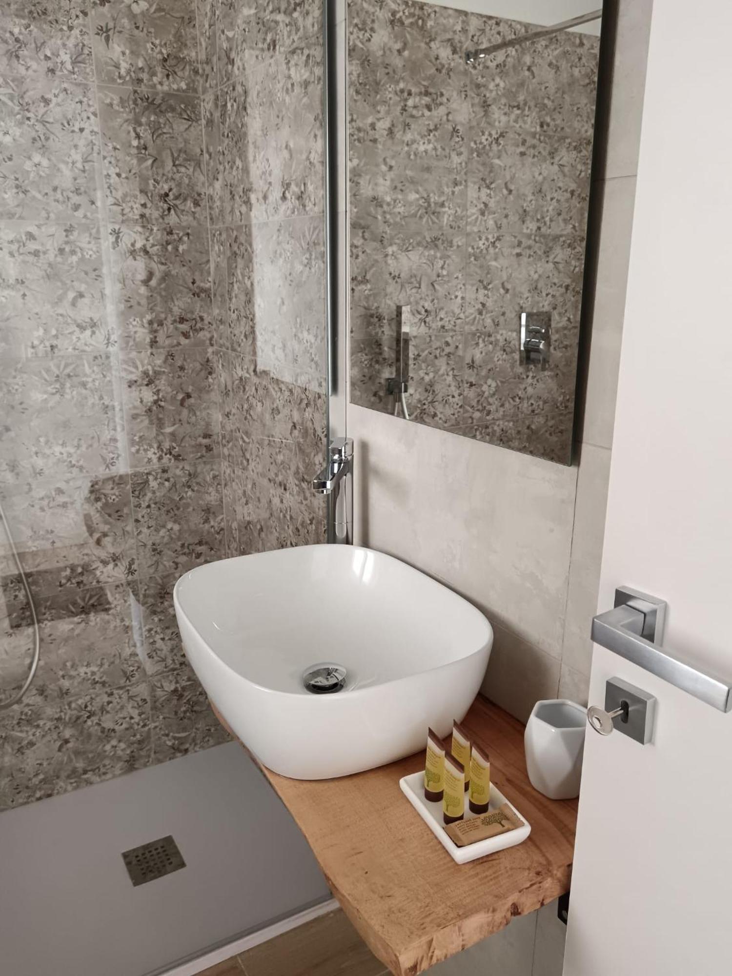 Al Civico 21 Apartment Castel Di Sangro Luaran gambar